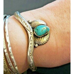 Native American made Turquoise Sterling Sweater Comfort Cuff   (NAB 1029)